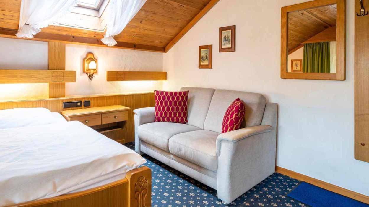 Hotel Alpina Hagnau Eksteriør billede