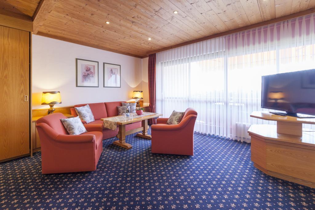 Hotel Alpina Hagnau Eksteriør billede