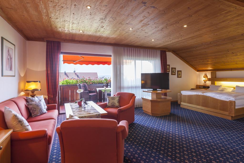 Hotel Alpina Hagnau Eksteriør billede